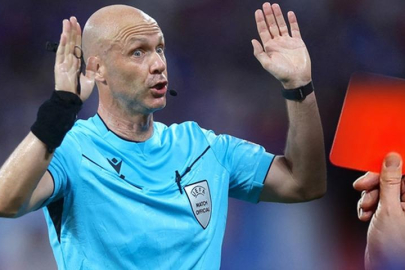 Futbolda yeni kurallar açıklandı: 10 kişi bırakma cezası ve tarihi VAR kararı...