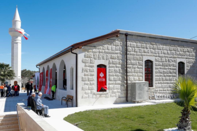 Hatay'da yeniden inşa edilen Fatikli Camii ibadete açıldı