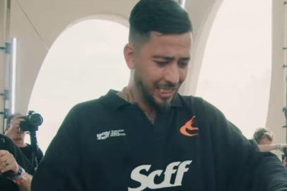 Bursalı ünlü DJ Mahmut Orhan aşkını ilan etti! Model sevgilisini paylaştı...