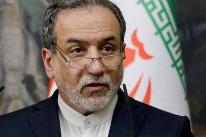 Arakçi: Bir ya da iki gün içinde bir dini lider seçildiğini görebilirsiniz