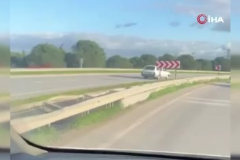 Bursa'da ters yönden gelen otomobil tehlike oluşturdu