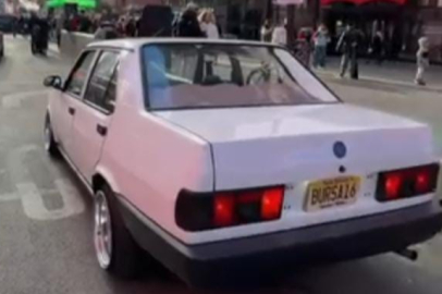 1995 model Tofaş '16' plakası ile New York sokaklarında!