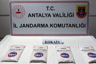 Antalya’da 1 kilo 380 gram kokain ele geçirildi, 2 şüpheli tutuklandı
