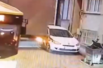 Bursa'da yol vermek isterken araca çarptı!