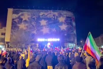 İran’da yüz binler İsrail-ABD saldırılarını protesto için meydanlara indi