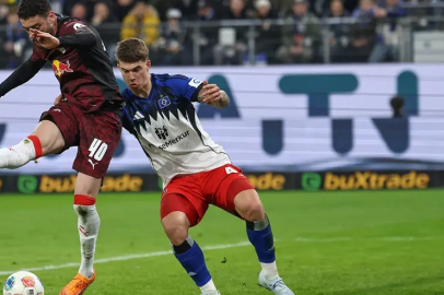 Romulo'dan Almanya'yı sallayan akılalmaz gol