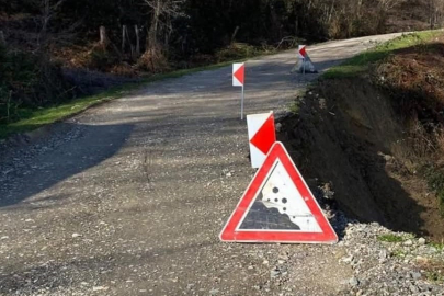 Sinop Türkeli'de heyelan