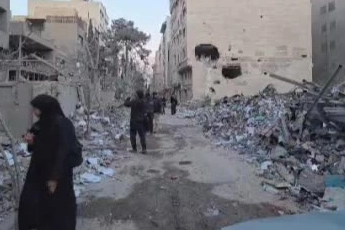 Tahran’da sivil yerleşime düzenlenen saldırının ardından yaşanan yıkım görüntülendi