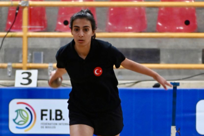 Bursa Büyükşehir Belediyesporlu Mine Türker'den Dünya Kupası'nda iki madalya