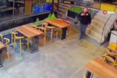 Bursa'da park ettiği otomobil bir anda geri kaçtı! Direğe çarparak durabildi