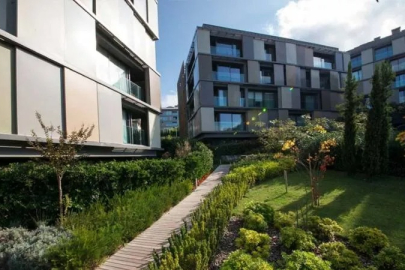 1 milyon dolarla kaçan ünlülerin oturduğu sitenin yöneticisi yakalandı!