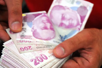 DİSK-AR: Asgari ücretli şubat ayında 2 bin 232 TL kaybetti