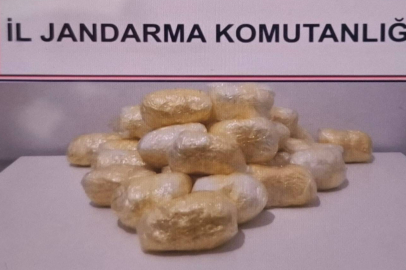 Hakkari'de tırda 15 kilo 263 gram metamfetamin ele geçirildi