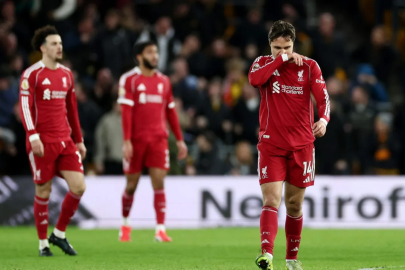 Liverpool lig sonuncusu karşı kaybetti