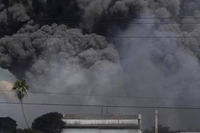 Suudi Arabistan’ın en büyük petrol rafinerisi yine hedef alındı