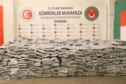 1 ton 413 kilo esrar imha edildi! 1 milyar 271 milyon TL...