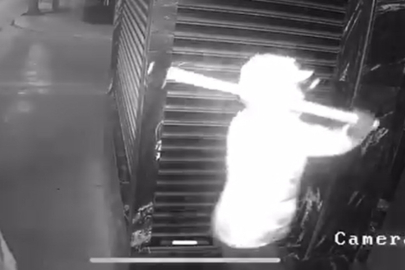 Bilecik'te 30 saniyelik kuyumcu soygununun görüntüleri ortaya çıktı