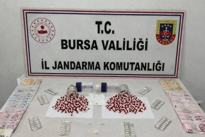 Bursa’da bin 30 adet sentetik uyuşturucu hap ele geçirildi