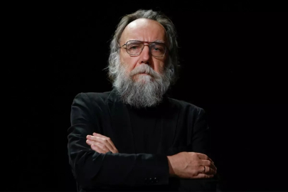 Dugin: İran baskıyı sürdürebilirse birkaç gün içinde zafer kazanacak