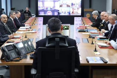 İçişleri Bakanı Çiftçi, sınır illerinin valileri ile güvenlik toplantısı yaptı