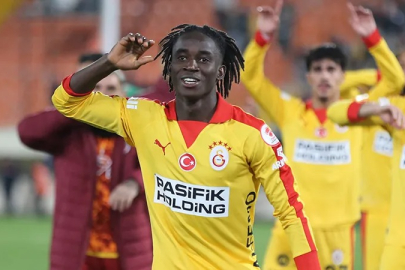 Okan Buruk'tan Nhaga kararı