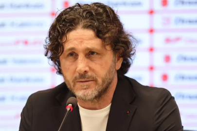 Türkiye Futbol Federasyonu'ndan Fatih Tekke'ye ödül!