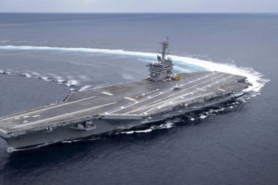 İran, ABD'nin bölgedeki USS Abraham Lincoln uçak gemisini füzelerle hedef aldığını duyurdu