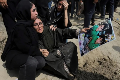 İran'daki okul saldırısıyla ilgili gözler ABD'ye çevrildi