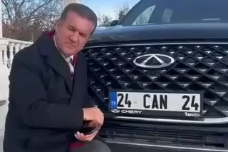 Mustafa Sarıgül’e ceza şoku! Plakayı tokatlayarak isyan etti: Niye, niye, niye? Soruyorum!