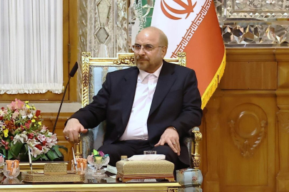 İran Meclis Başkanı: ABD üslerinin varlığı devam ettiği sürece ülkeler huzur yüzü görmeyecek