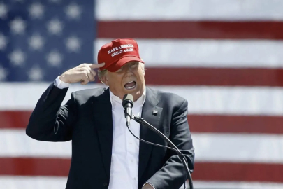 Trump: İran'da çok iyi gidiyoruz, 10 üzerinden 15;