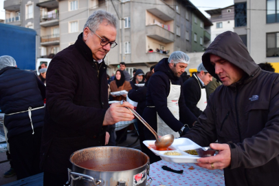 &nbsp;Bursa&nbsp;Osmangazi’de gönül sofraları Geçit Mahallesi’nde kuruldu