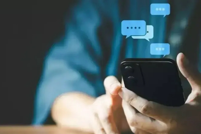 Telefon hattı kopyalanıp arkadaşlarından para istendi: Başkasının canı yanmasın