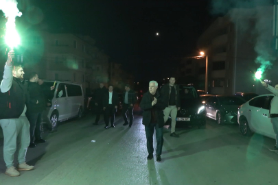 Başkan Bozbey Bursalı gençlerle sahur yaptı