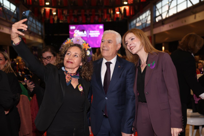 Bursa Büyükşehir Belediye Başkanı Bozbey: Kadın güçlüyse kent de güçlüdür