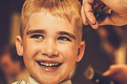 Bursa'da çocukların bayram tıraşı muhtardan!