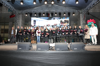 Nilüfer’in Sultanları 8 Mart’ta taraftarıyla buluştu