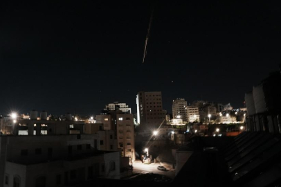 Savaşta 10. gün! İran yeni liderini seçer seçmez saldırı başlattı...