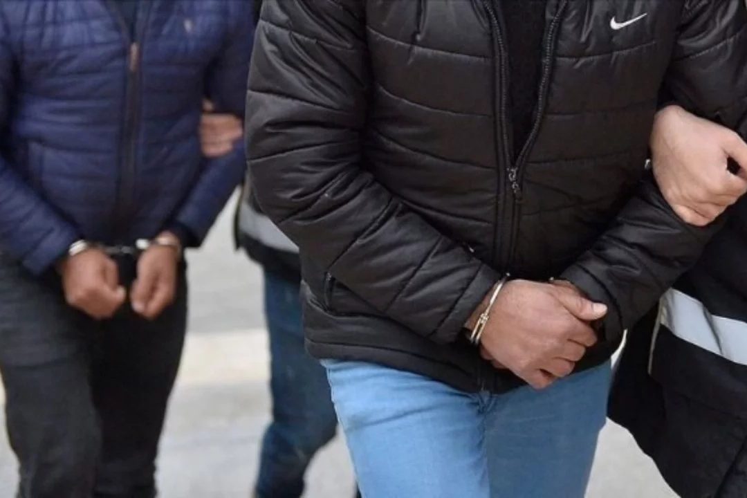 Bursa'da uyuşturucu operasyonu: 2 zanlı tutuklandı