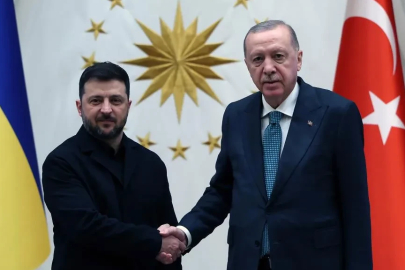 Cumhurbaşkanı Erdoğan Zelenskiy ile görüştü! Müzakerelere devam vurgusu