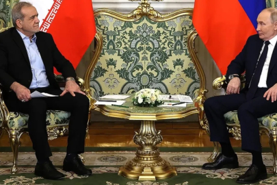Putin önce Trump, sonra Pezeşkiyan ile görüştü: Siyasi çözüm teklifleri masada