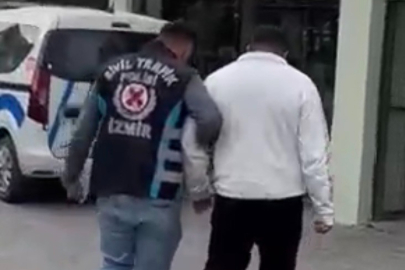 İzmir'de trafikte aracın önünü kesen sürücüye ağır ceza