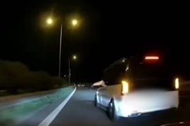 İzmir'de trafikte tehlikeli araç kullanan sürücüye 380 bin lira idari para cezası uygulandı