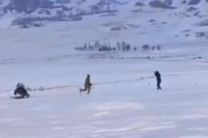 Ağrı'da 12 yıl 8 ay cezası bulunan firari hükümlü kar motoruyla takip sonucu yakalandı