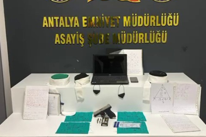 Antalya'da dini duyguları istismar ederek 2 milyon liralık vurgun yapan 2 şahıs tutuklandı