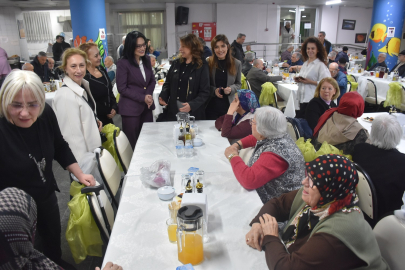 Bursa BUSADER huzurevi sakinleri ile iftar sevincini paylaştı