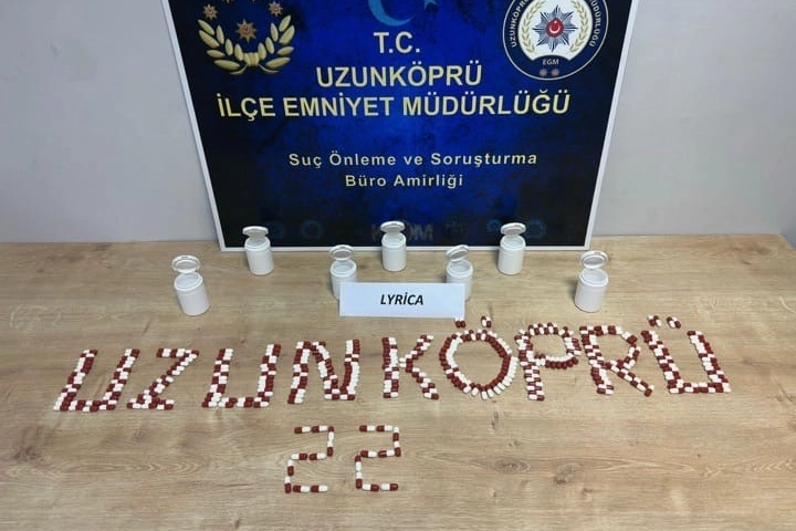 Edirne’de 339 adet uyuşturucu hap ele geçirildi