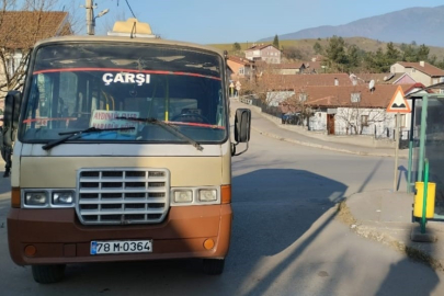 Karabük'te minibüsle çarpışan motosikletteki 2 kişi yaralandı