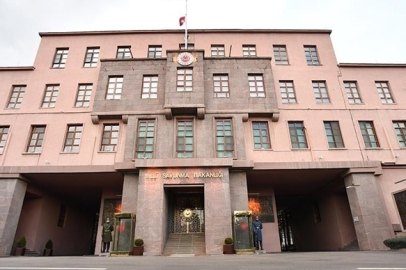 MSB'den "İran füzelerini S-400 neden vurmadı?" sorusuna cevap!