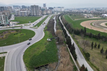 Bursa Büyükşehir'den Ayafatma Deresi'nde kapsamlı temizlik çalışması